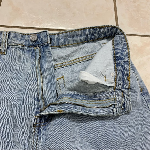 NWT MISSGUIDED Light Blue Extreme Rip Hem High Waist Denim Shorts Sz 6 G1805989 - Picture 10 of 15